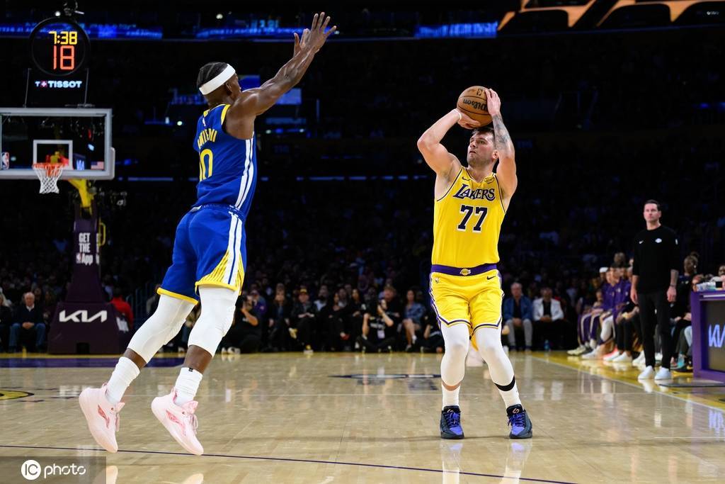 带不动！詹姆斯休战 东契奇空砍43分12板9助2断1帽